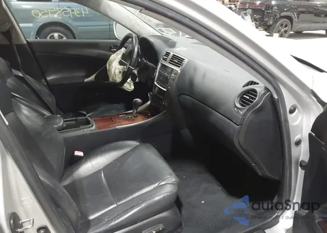 2008 Lexus Is 250 z USA, uszkodzony, nr VIN JTHCK262685022402